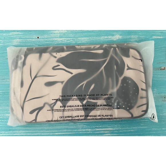 Rare Special Limited Edition Aloha Collection Ulu Dopp Kit in Black / Sandstone - Picture 2 of 2